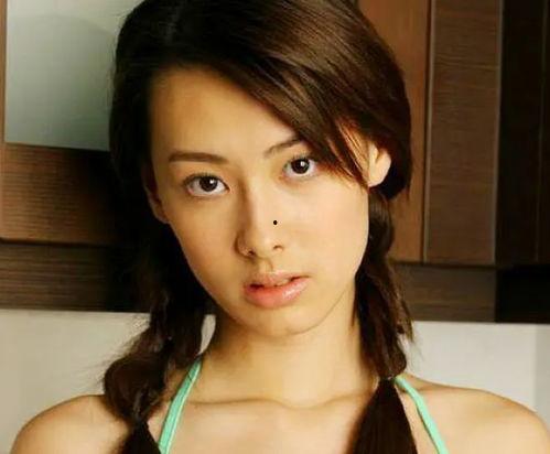 梁洛施最新爆料儿子,揭秘星二代成长点滴，温馨瞬间感动网友”  第2张